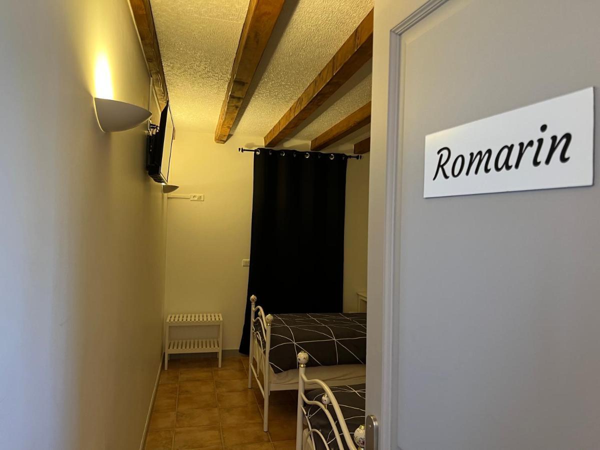 La Halte Gourmande Hotel Vacheres Exterior photo